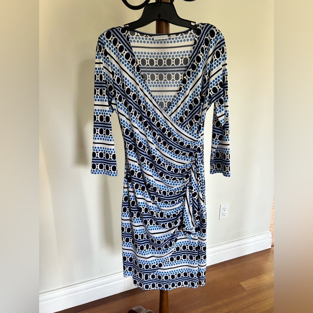 New York & Company Blue and Black Geometric Stretch Long Sleeve Dress